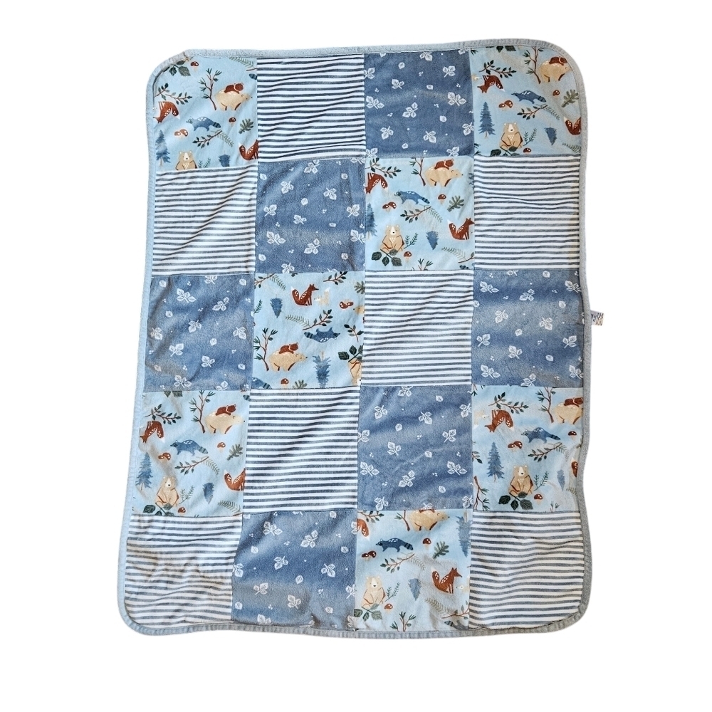 Modern Moments By Gerber 29"x 36" Patchwork Blue Nursery Bedding Baby Blanket